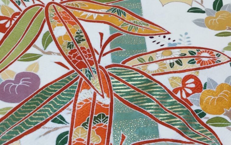 奈良　振袖　ママ振袖　振袖生地のアップ　｜染と呉服はっとり