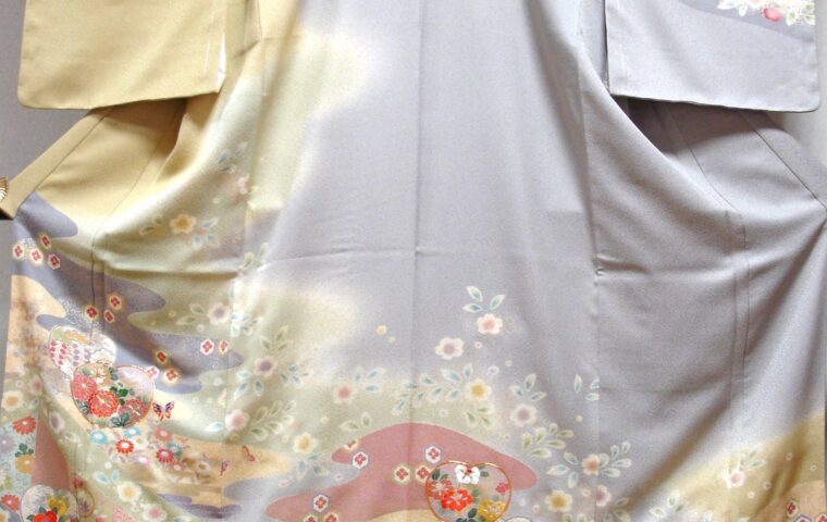訪問着グレー地にぼかし御所解き風