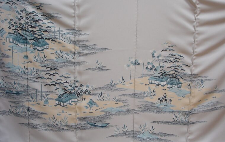 グレー地訪問着　御所解く柄　｜染と呉服はっとり