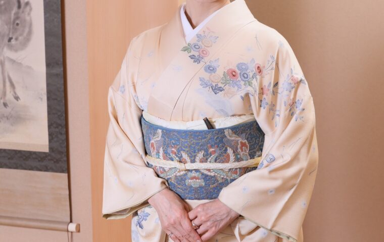 奈良　染と呉服はっとり４代目女将　服部容江　